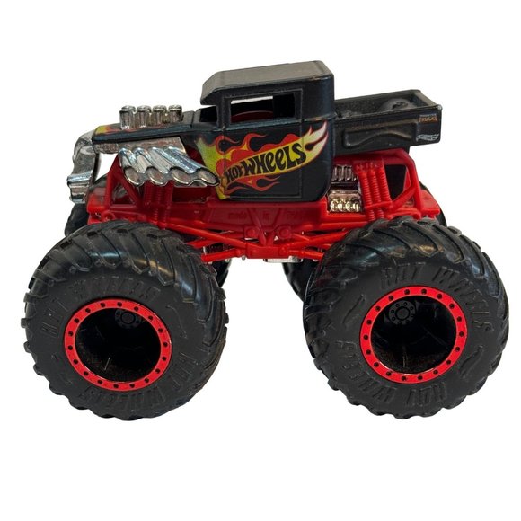 Mattel Hot Wheels Monster Trucks 1-64 Sriracha Jeep Baja Backdraft Skull Lot 5 - Picture 10 of 16